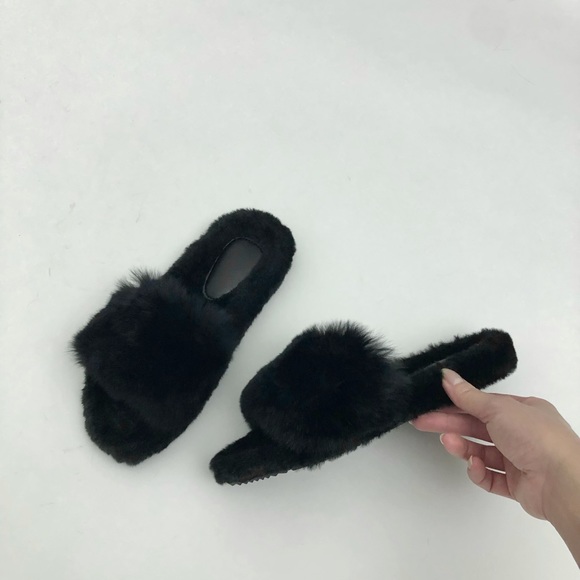 Faux fur slides (brand new) - Picture 3 of 6